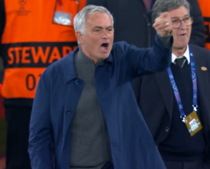 Έξαλλος ο Μουρίνιο ζήταγε την αποβολή του Βινίσιους και τελικά αποβλήθηκε ο ίδιος (video)