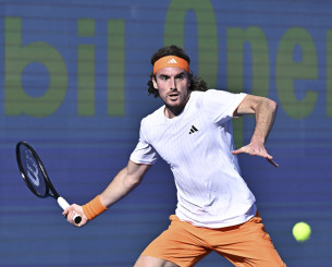 Σαρωτικός Τσιτσιπάς απέναντι στον Μεντβέντεφ - Πέρασε στην οκτάδα στο Qatar Open