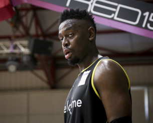 Πρώην παίκτης Πανιωνίου και Άρη πήρε μεταγραφή στη Συρία: «Βλέπεις ανθρώπους με όπλα αλλά όλα καλά»