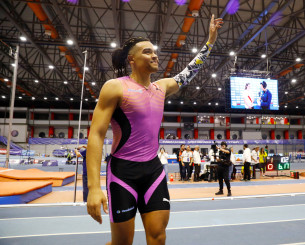 Ο Καραλής και η σπάνια στόφα των σπουδαίων