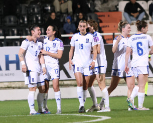 «Ντεμπούτο» για την νέα, εντυπωσιακή φανέλα της Εθνικής Ελλάδας (video)