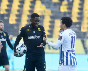 Ο Χόνγκλα έπαιξε με ένεση και έκανε την καλύτερή του εμφάνιση