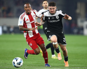 Το γυρίζει μέχρι να γυρίσουν, αντέχει μέχρι να μην τον αντέχουν