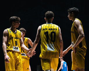 Παραμένει στο Άμπου Ντάμπι η ομάδα Εφήβων του Άρη