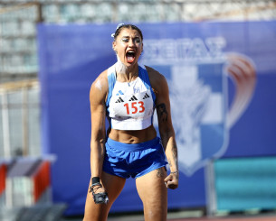 Παγκόσμιο κλειστού: Πρόσκληση για τη Ντραγκομίροβα, η πρώτη Ελληνίδα αθλήτρια συνθέτων στον θεσμό