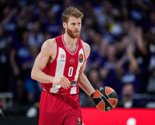 Χωρίς Γουόκαπ αλλά με Βεζένκοφ στο Παρίσι ο Ολυμπιακός: Το ιατρικό δελτίο της EuroLeague