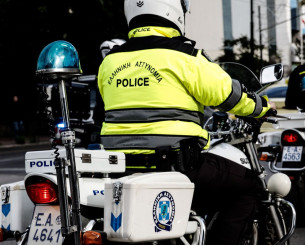 Ελληνική Αστυνομία: «14 ταυτοποιήθηκαν και 8 συνελήφθησαν για το επεισόδιο στα δημοσιογραφικά της Τούμπας»