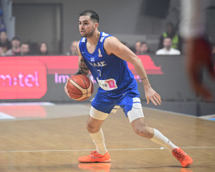 Ο Τολιόπουλος πήρε το... όπλο του στο πρώτο δεκάλεπτο κόντρα στο Μαυροβούνιο (video)