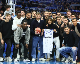 Η ποδοσφαιρική ομάδα του Ηρακλή γνώρισε την αποθέωση στο Ιβανώφειο (video, photo)