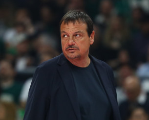 Αταμάν: «Δεν με νοιάζει αν κάποιοι λένε να φύγω - Τις γροθιές μου θα τις δείτε ξανά όταν κερδίσουμε τον επόμενο τίτλο»