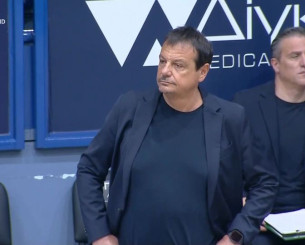 Το αποσβολωμένο βλέμμα του Εργκίν Αταμάν μετά την ήττα του Παναθηναϊκού (video)