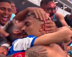 Συγκινητικός πανηγυρισμός στη Βραζιλία: Αρχηγός αφιέρωσε το γκολ στον πιο πιστό οπαδό της ομάδας (video)