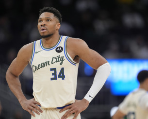 Βαριά ήττα για τους Μπακς στην επιστροφή του Γιάννη Αντετοκούνμπο