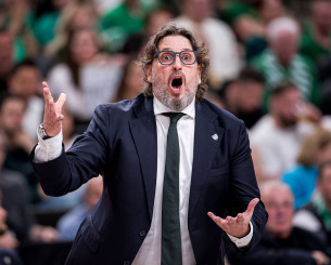 Οι 10… μυθικές ατάκες του Τρινκιέρι: Ευφυής, ευφάνταστος και ετοιμόλογος