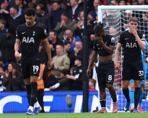 Από διεκδικητές τίτλου στα πρόθυρα του υποβιβασμού: Τι συμβαίνει στην Τότεναμ;