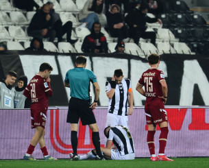 Κάκωση στην ποδοκνημική ο Κένι - Γιατί αντικαταστάθηκε ο Γερεμέγεφ