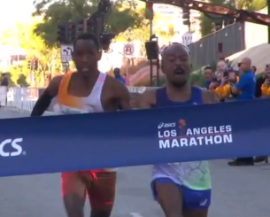 Ο πιο δραματικός τερματισμός: Σε διαφορά 0.01'' κρίθηκε η νίκη στον μαραθώνιο του Λος Άντζελες (video)
