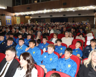 Κατάμεστο το «Άνεσις» για το ντοκιμαντέρ των 100 χρόνων του Παναιτωλικού (video)