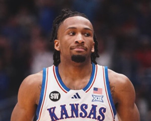 Σταρ του NCAA αφήνει στην άκρη το... όνειρο του ΝΒΑ: «Ίσως επιστρέψω στο Κολέγιο»