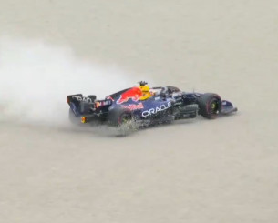 Σε ιατρικό κέντρο ο Φερστάπεν μετά από ατύχημα - «Δεν μου έχει συμβεί ποτέ στη ζωή μου» (video)