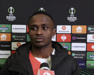 Είναι αυτός ο πιο γρήγορος ποδοσφαιριστής στον κόσμο; Ντύθηκε... Μπολτ και έσπασε απίθανο ρεκόρ (video)