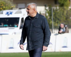 Βοσνιάδης: «Δεν θα μας φύγει το πρωτάθλημα από τα χέρια» - Τι είπε για το μέλλον του στην Καλαμάτα