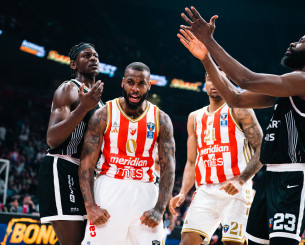 «Ερυθρόλευκο» το ντέρμπι του Βελιγραδίου: Ο Ερυθρός Αστέρας κέρδισε την Παρτίζαν με ηγέτη ΜάκΙνταϊρ