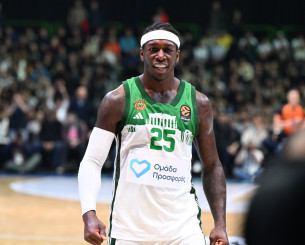 Η... απογείωση του Κέντρικ Ναν μπροστά στον Άντερσον (video)