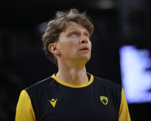 Νέο πρόβλημα στην ΑΕΚ: Εκτός και ο Κουζμίνσκας με Άρη