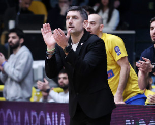 Ξανθόπουλος: «Τεράστια νίκη για το Περιστέρι - Εύχομαι στην ΑΕΚ να πάρει τον ευρωπαϊκό τίτλο»