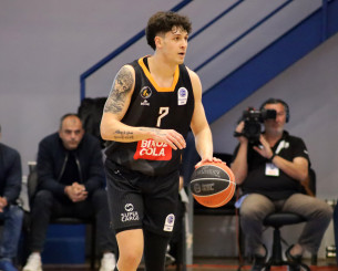 Μπαζίνας: «Είναι όμορφο να ακούς ότι μεγάλες ομάδες ενδιαφέρονται για εσένα»