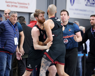 Τι αναφέρει ο κανονισμός για τους θεατές που κάθονται στις court seats