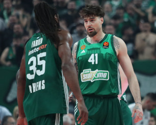 Πέρασαν 14 λεπτά και 10 χαμένα τρίποντα για να βάλει το πρώτο του ο Παναθηναϊκός, αλλά μετά... καταιγίδα