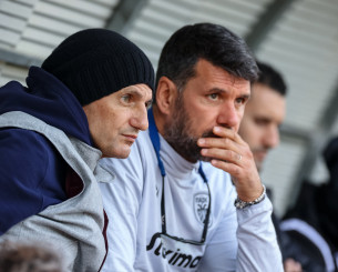 Σάλος με πρώην βοηθό του Λουτσέσκου στον ΠΑΟΚ - Πρόεδρος τον κατήγγειλε για ξυλοδαρμό