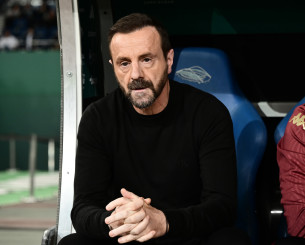 O Μάντζιος υπέγραψε νέο συμβόλαιο με την εθνική ομάδα της Κύπρου