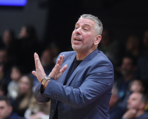 Παπαθεοδώρου: «Ήμασταν κατώτεροι των περιστάσεων - Χρειαζόμαστε νίκες υπέρβασης»