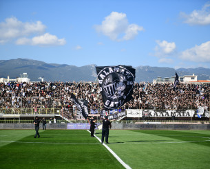 Η ώρα της στέψης - Κατάμεστο το γήπεδο της Καλαμάτας (photos)