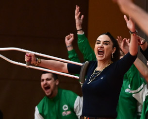 Ψηλοτάκουνα και πατερίτσα: Η... στιλάτη Ερντέμ καθοδήγησε τον Παναθηναϊκό στη νίκη επί του Ολυμπιακού