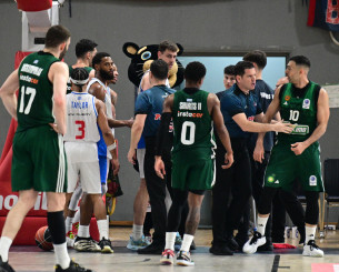 Ένταση ανάμεσα σε Σλούκα και Τόμασον στο φινάλε του Πανιώνιος - Παναθηναϊκός (video)