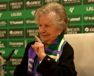 Το... μυστικό όπλο της Μπέτις είναι μια 91χρονη influencer (videos)