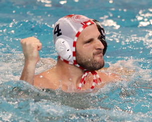 Ο Ολυμπιακός πήρε τη πρώτη του νίκη στα προημιτελικά του Champions League