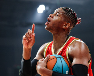 Κάτι κερδίζεις, κάτι χάνεις: Αυτός παίρνει τη θέση του Ιζούντου στη δωδεκάδα του Ερυθρού Αστέρα