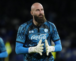 Ο τερματοφύλακας που καρφώνει σαν σταρ του NBA - Έχει το μπόι, έχει και τη χάρη (video)