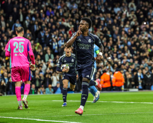 Με πρωταγωνιστή τον Βινίσιους η Ρεάλ νίκησε ξανά τη Σίτι και πέρασε εμφατικά στα προημιτελικά του Champions League