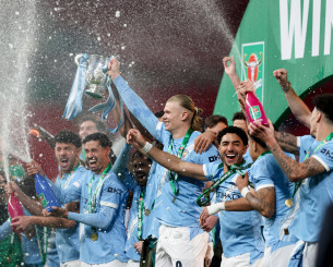 Η απονομή του Carabao Cup στην Μάντσεστερ Σίτι (video)