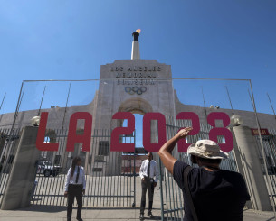 Η ΔΟΕ «κόβει» τρανς και ιντερσέξ αθλήτριες από τους Ολυμπιακούς Αγώνες του 2028