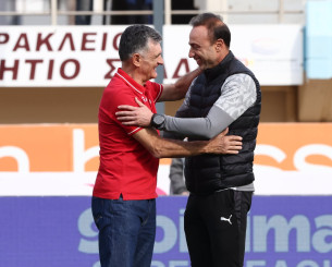 Η αγκαλιά Μεντιλίμπαρ - Κόντη πριν την έναρξη της αναμέτρησης του ΟΦΗ με τον Ολυμπιακό (photos)