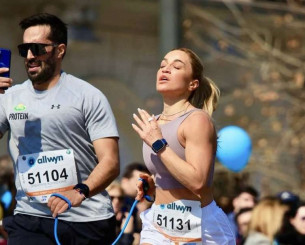 Η Πελενδρίτου έτρεξε στον ημιμαραθώνιο της Αθήνας: «Ο αθλητισμός είναι πρόσβαση, αξιοπρέπεια και ελευθερία»