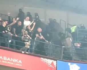 Σοκαριστικές εικόνες από το Βελιγράδι: Οικογένειες έφευγαν από το γήπεδο, έκλαιγαν παιδιά