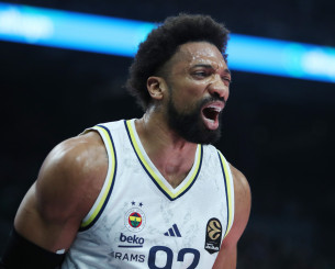 Συνεχίζεται το ξεσκαρτάρισμα στη Φενέρ: Μπιρτς, Μπέικοτ, Ζάγκαρς και Μπόστον στην πόρτα της εξόδου